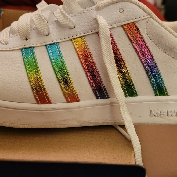 Girls K-Swiss size 6.5 medium - Picture 5 of 6